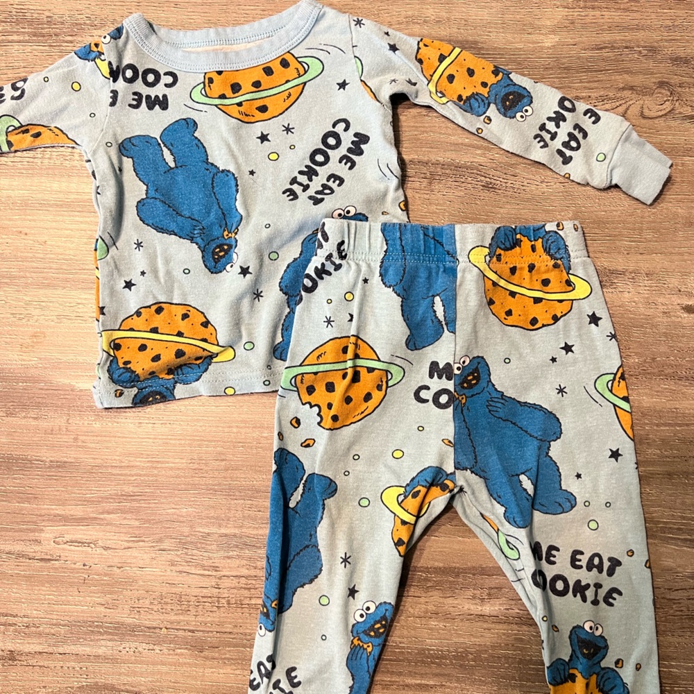 Sesame Street Cookie Monster Pajama Set size 18 months